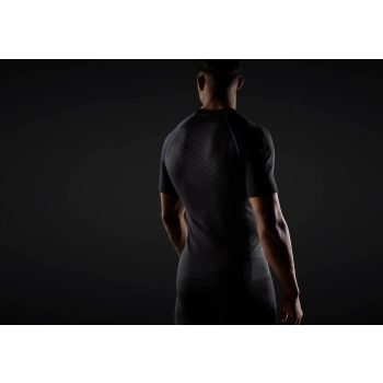 T-shirt termoaktywny In Motion Snickers 9490 – zdjęcie w użyciu 5